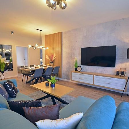 Platan - Sunset Apartments - Garaz Svinoústí Exteriér fotografie