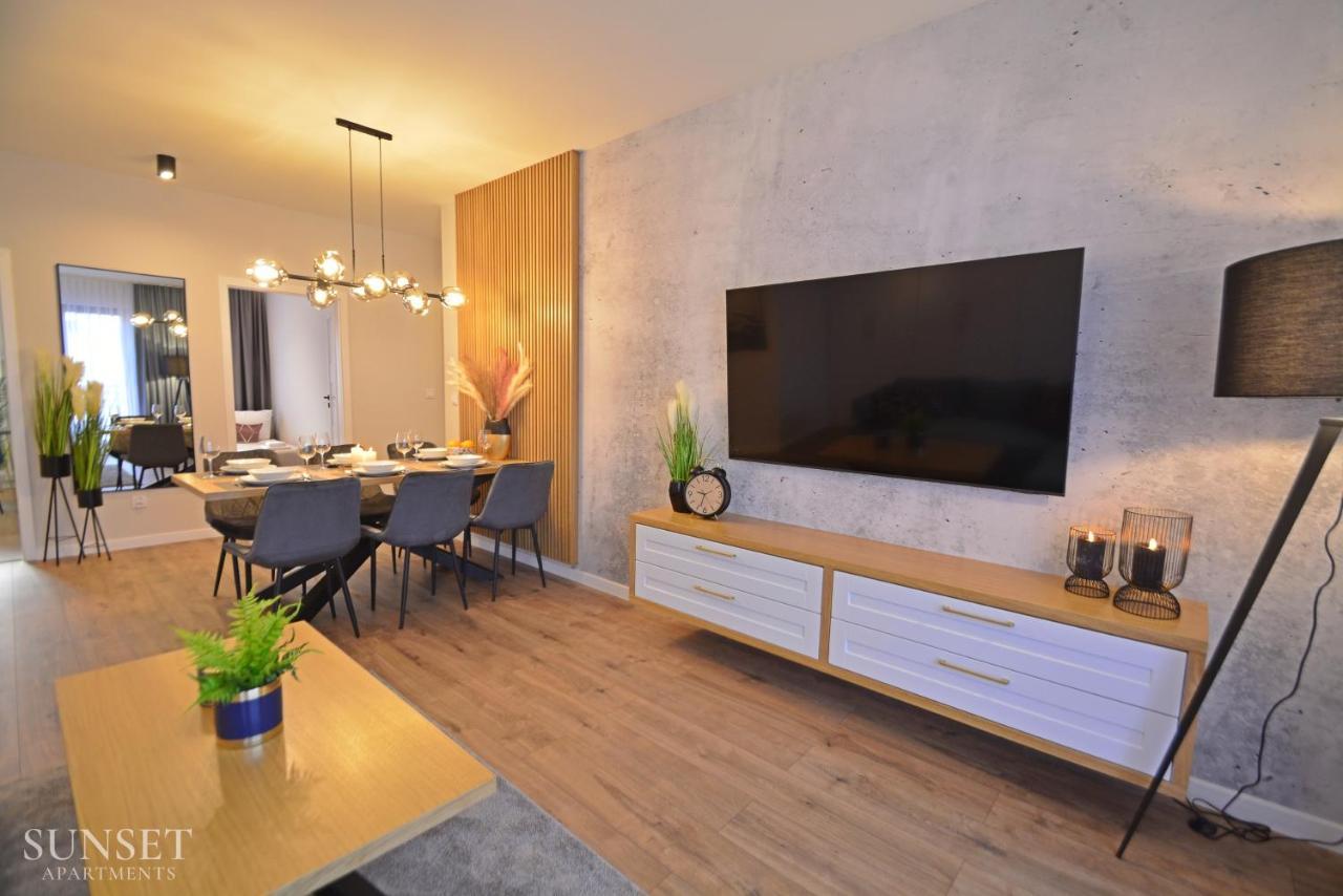 Platan - Sunset Apartments - Garaz Svinoústí Exteriér fotografie