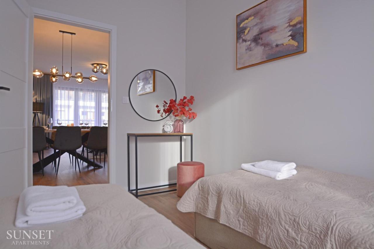Platan - Sunset Apartments - Garaz Svinoústí Exteriér fotografie